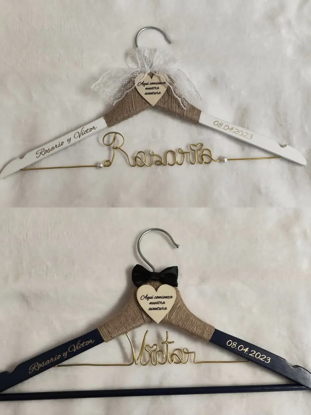 Perchas personalizadas para boda con nombre y fecha