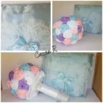Ramo de novia de rosas pastel en rosa, lila y azul