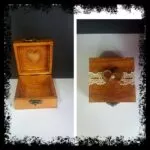Caja de arras de madera con corazón tallado, puntilla y cordel