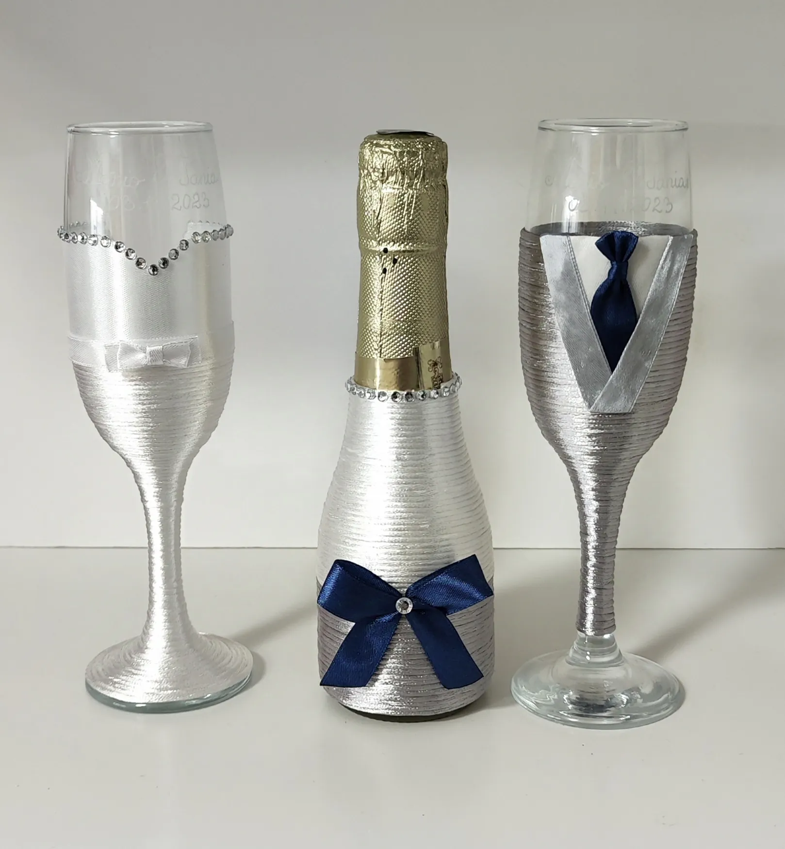 Botella y copas de novios decoradas – Modelo 7