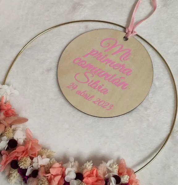 Aro de metal primera comunion con flores preservadas 