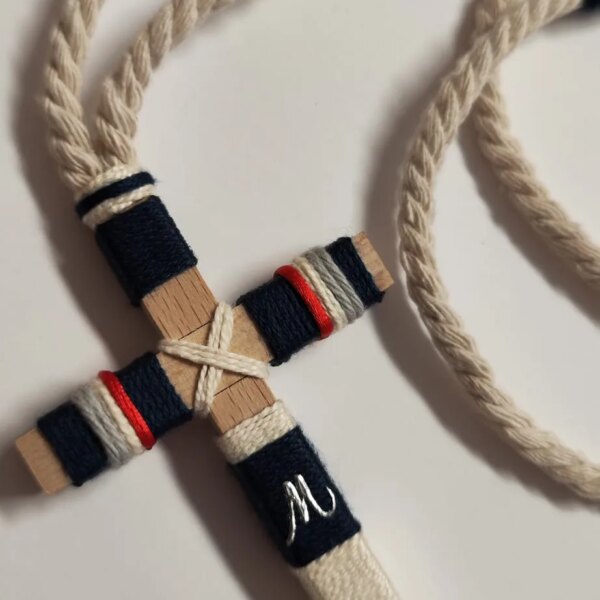 Cruz de madera para primera comunión