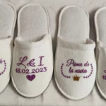 Zapatillas hermana y prima de la novia personalizadas moradas