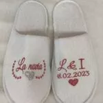Zapatillas de novia personalizadas blancas con iniciales