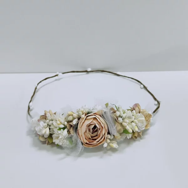 Corona de Flores Delicada para Comunión - Diseño Personalizado