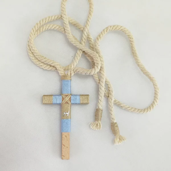 Cruz de madera para primera comunión de niño, tamaño 10 cm, personalizable.