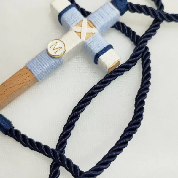 Cruz de madera para primera comunión de niño, tamaño 10 cm, personalizable.