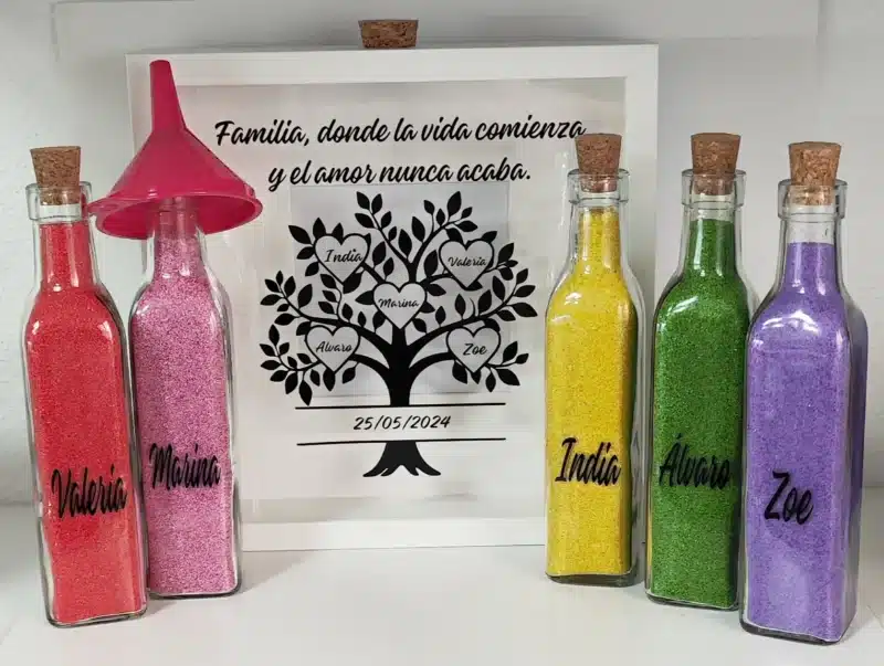 Cuadro ceremonia de la arena con árbol de la vida y frase sobre la familia y el amor.