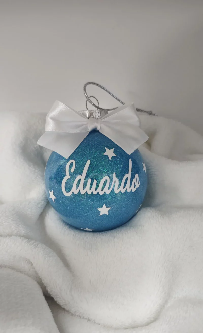 Bola de Navidad personalizada con nombre, ideal para decorar el árbol.