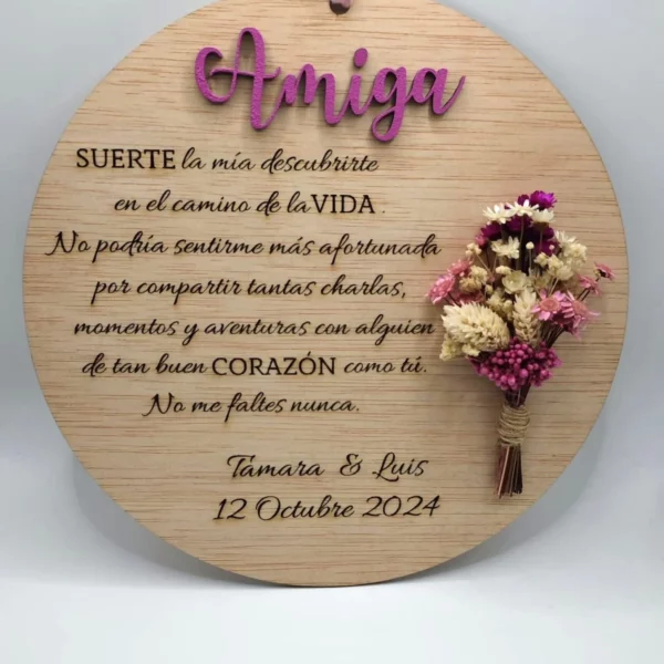 Placa de madera personalizada con grabado láser para amigas