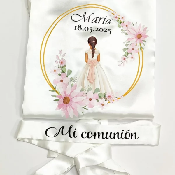 Bata blanca de comunión personalizada con DTF