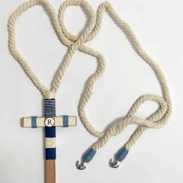 cruz comunión niño azul marino beige blanco detalle