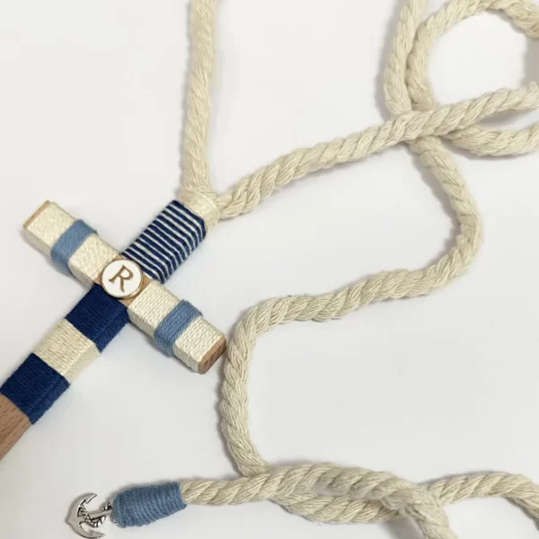 cruz de comunión niño azul marino beige blanco anclas