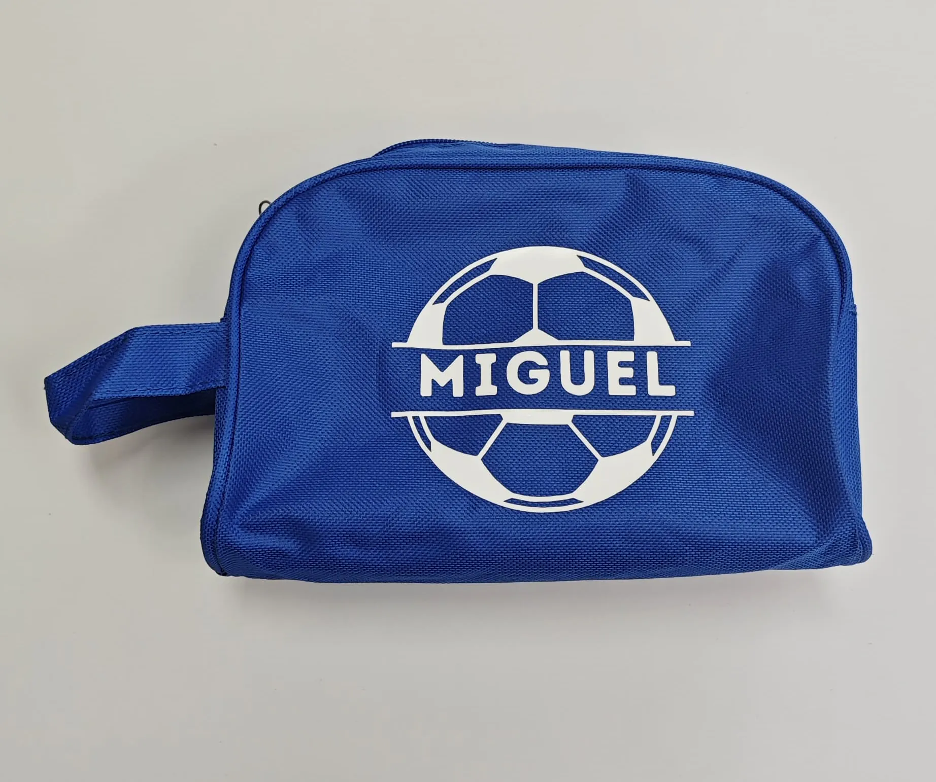 neceser personalizado azul marino balón fútbol nombre blanco