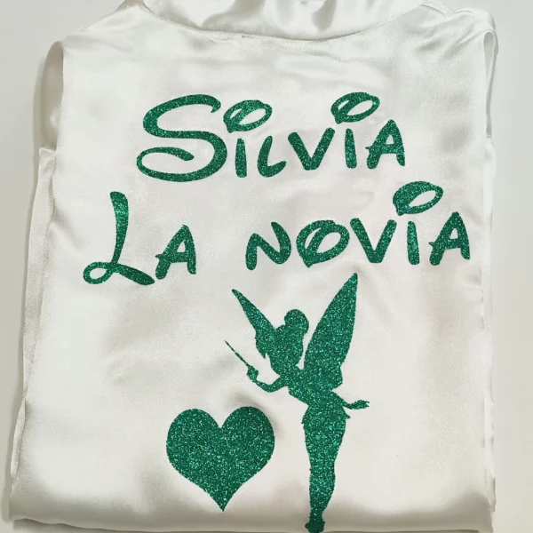 Bata personalizada novia satén blanca hada corazón verde glitter