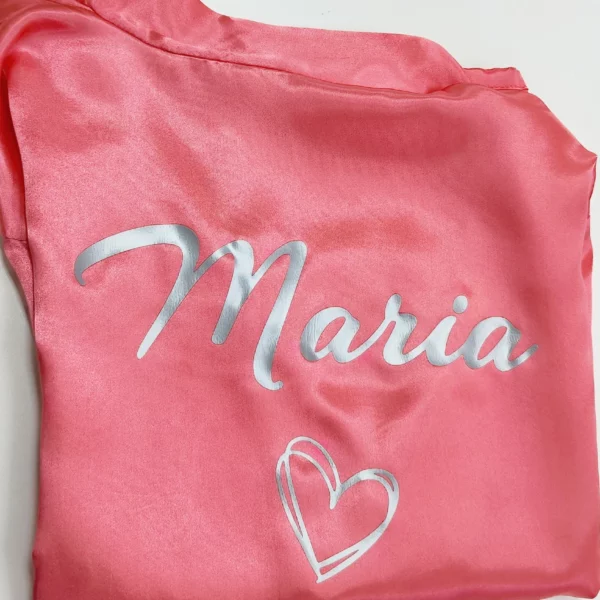 Bata personalizada para novia satén rosa con nombre personalizado