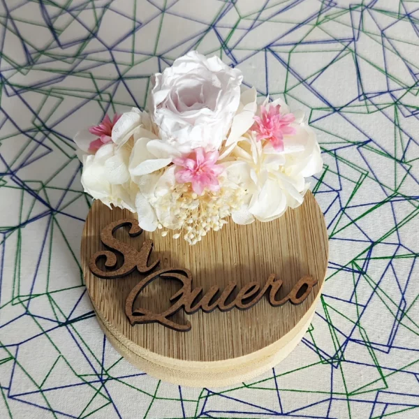 Porta alianzas boda si quiero madera flores blanco rosa