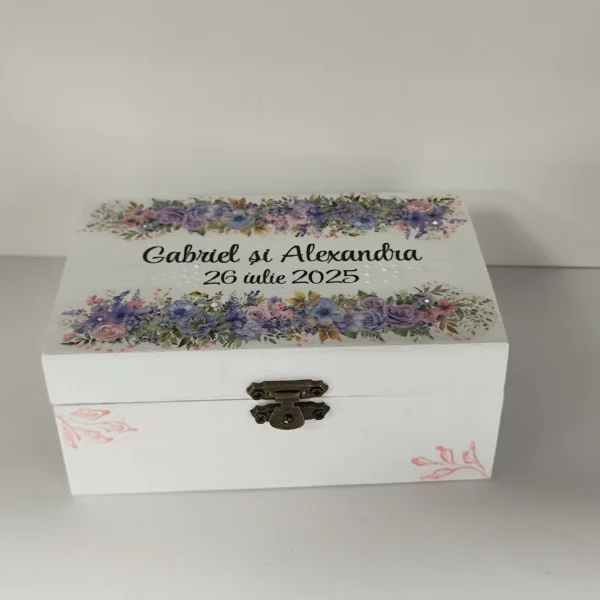 Porta alianzas de madera blanco personalizado con flores ilustradas