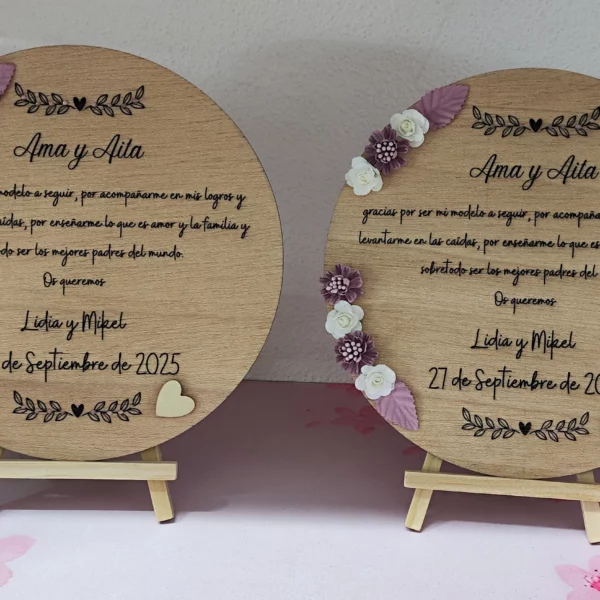 placa de madera redonda personalizada con grabado láser flores decorativas burdeos blanco rosa