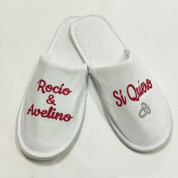 Zapatillas de novia personalizadas con vinilo rojo