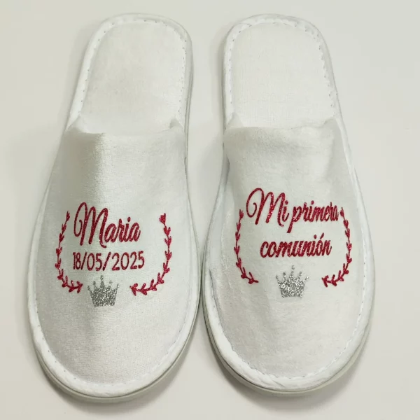 Zapatillas primera comunión personalizadas con vinilo rojo