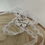Medalla mariposa para ramo de novia grabada a láser