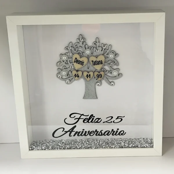 cuadro bodas de plata con árbol plateado, corazones con nombres y feliz 25 aniversario