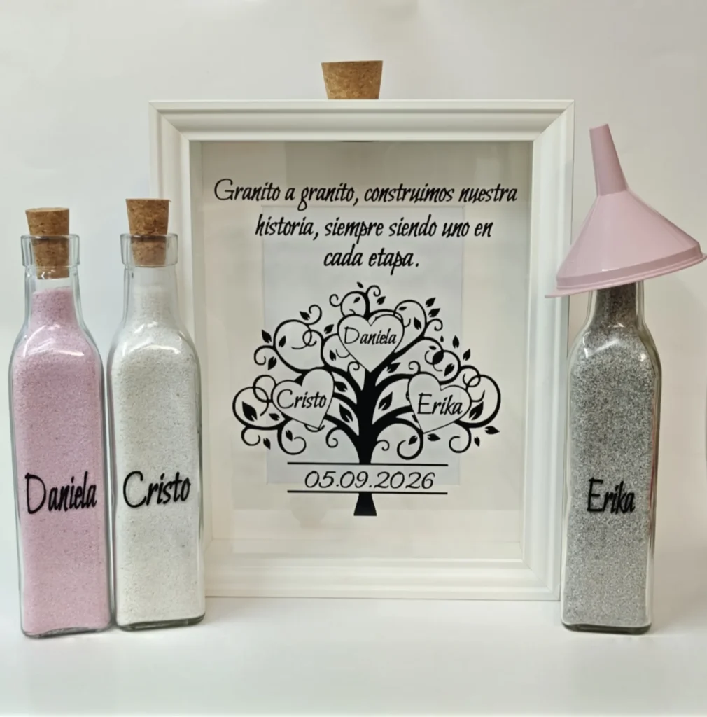 cuadro para ceremonia de la arena con árbol de tres corazones, frase granito a granito y tres botellas con arena